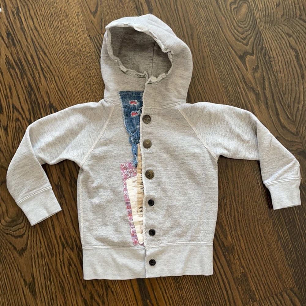 Go to Hollywood Trico field size 110 sweatshirt